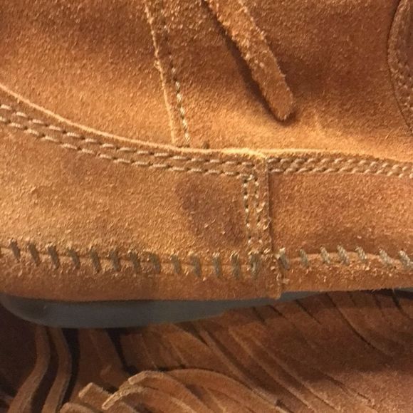 Minnetonka genuine suede fringe boots, size 8! - Picture 11 of 12